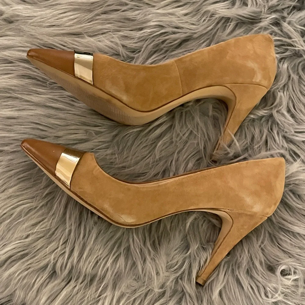 Banana Republic Tan Suede Upper & Heels with Gold Detail - Picture 5 of 8
